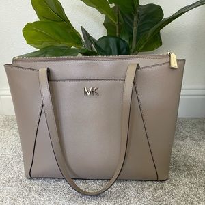 Small Michael Kors tote